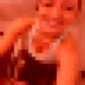 Lucette, 42 ans, connectée à Ax-les-Thermes pour une rencontre coquine
