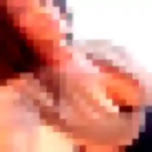 Photo de Elisabeth à Broût-Vernet (48 ans) - rencontre cougar anonyme