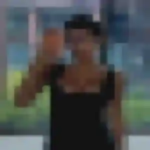 Evelyne (39 ans) à Carnoules attend un rencontre cougar ce soir