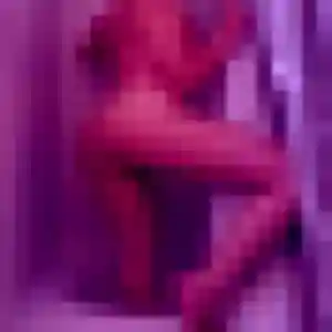 Contacte Regine, 39 ans à Champtercier en privé