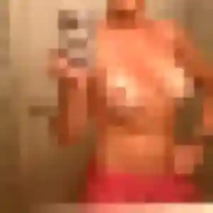 Suzanne, 48 ans, en ligne à Charroux pour un rencontre cougar