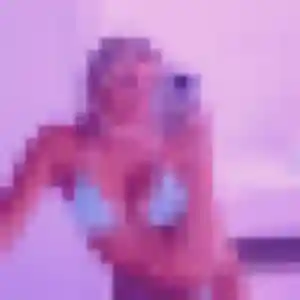 Jeannine, 43 ans, en ligne à Crosville-la-Vieille pour un rencontre cougar