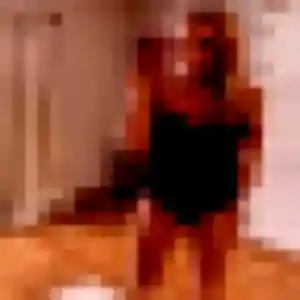 Antoinette, 46 ans, connectée à Cuzorn pour un rencontre cougar