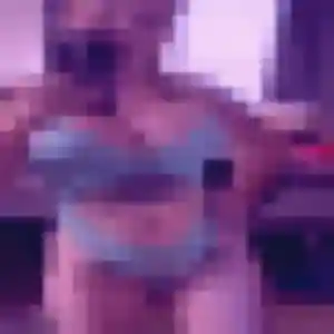 Découvre Josiane, 54 ans à Dampierre-sur-Salon en privé