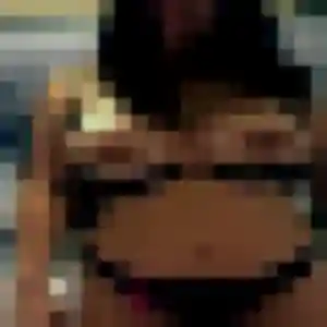 Virginie, 39 ans, dispo pour rencontre cougar à Distré