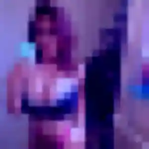 Delphine, 46 ans, en ligne à Dozulé pour un rencontre cougar
