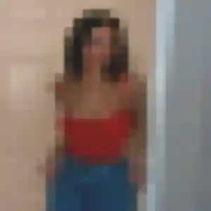 Anne-Sophie, 40 ans, veut un rencontre cougar à Farges-en-Septaine