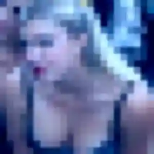 Suzanne, 38 ans, connectée à Fargues-Saint-Hilaire pour une rencontre coquine