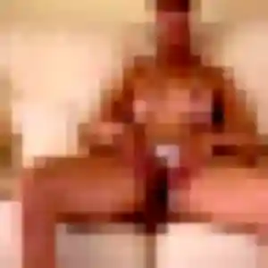 Anne-Claire (40 ans) à Gan cherche une rencontre ce soir