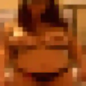 Virginie, 38 ans, disponible à Garches pour un rencontre cougar