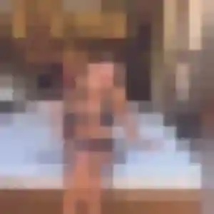 Delphine, 44 ans, connectée à Gennes-Longuefuye pour un rencontre cougar
