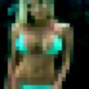 Annick, femme de 37 ans propose rencontre cougar à Gouzon