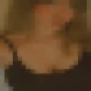 Nadine, 38 ans, connectée à Héloup pour un rencontre cougar