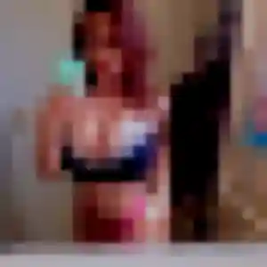 Delphine, 41 ans, en ligne à Jouars-Pontchartrain pour un rencontre cougar