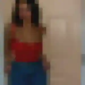 Rencontre Anne-Sophie, 36 ans à La Tour en privé