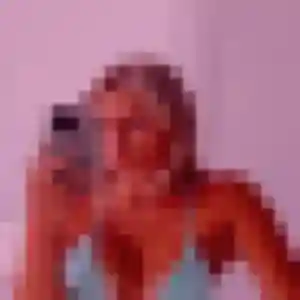 Jeannine, fille de 36 ans propose rencontre cougar à Lanmérin