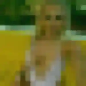 Evelyne, 43 ans, en ligne à Le Cloître-Saint-Thégonnec pour une rencontre coquine
