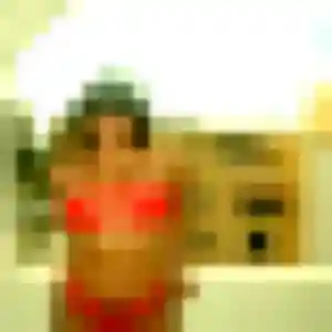 Valerie, 48 ans, en ligne à Livré-la-Touche pour une rencontre coquine