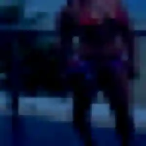 Alexandra, 35 ans, en ligne à Longèves pour une rencontre coquine
