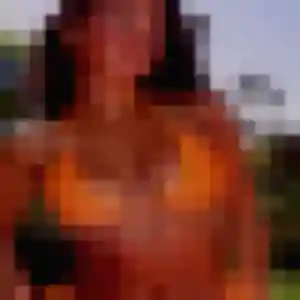 Severine, femme de 37 ans propose rencontre cougar à Longnes