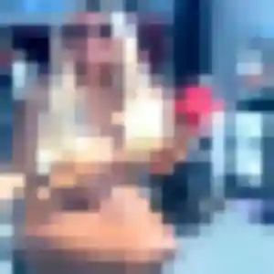 Catherine, femme de 37 ans propose rencontre cougar à Mées
