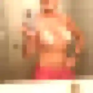 Suzanne (47 ans) à Mésanger propose un rencontre cougar ce soir