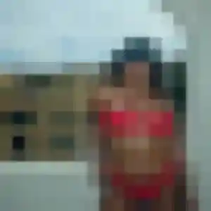 Danielle de Mesnil-Panneville, 46 ans - rencontre cougar discret