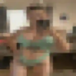 Josiane, fille de 45 ans propose rencontre cougar à Montriond