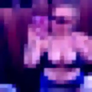 Anne-Laure (36 ans) à Oiry propose une rencontre maintenant