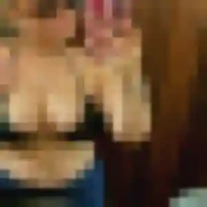 Photo privée de Anne-Laure, 54 ans à Plogastel-Saint-Germain - rencontre sans lendemain