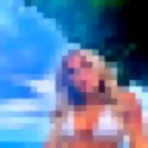 Simone, 37 ans, en ligne à Puyvert pour une rencontre coquine