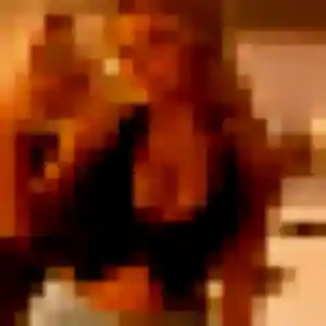 Rejoins Lucienne, 45 ans à Remiremont en privé