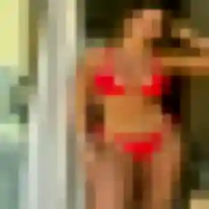 Photo privée de Annick, 40 ans à Rivière-Salée - plan discret