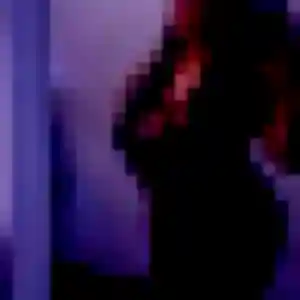 Anne-Claire, femme de 42 ans propose rencontre cougar à Roquettes