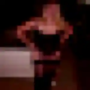 Ginette, 37 ans, en ligne à Saint-Aubin-de-Locquenay pour une rencontre coquine