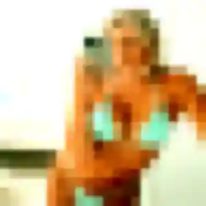 Photo privée de Jeannine, 37 ans à Saint-Germain-du-Puch - rencontre coquine