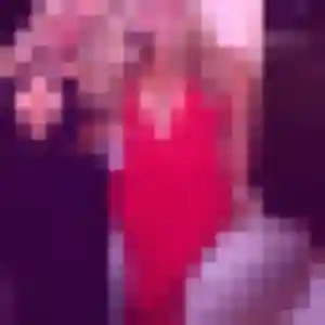 Photo de Viviane à Saint-Laurent-de-Mure (37 ans) - rencontre cougar anonyme