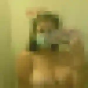 Anne-Laure, 44 ans, disponible à Saint-Martin-d'Écublei pour un rencontre cougar