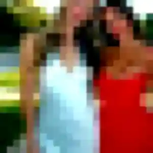 Stephanie, 40 ans, en ligne à Saint-Martin-Lestra pour une rencontre coquine