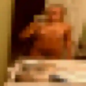 Marie-Laure, 51 ans, disponible à Saint-Sernin-du-Bois pour une rencontre coquine