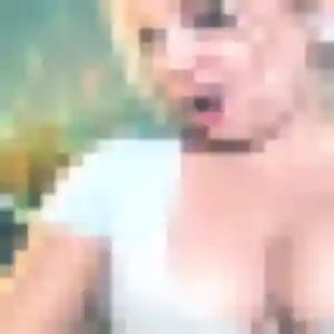 Renee, 36 ans, en ligne à Saint-Sernin-du-Plain pour une rencontre coquine
