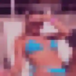 Christelle, 45 ans, connectée à Sainte-Anne-d'Auray pour une rencontre coquine