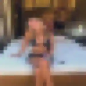 Charmante Delphine, 40 ans à Sainte-Solange - voir sa photo