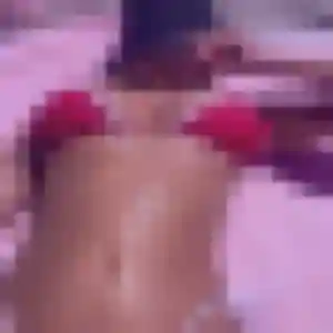 Photo de Anne-Marie à Touques (38 ans) - rencontre cougar anonyme