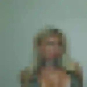 Charmante Corinne, 39 ans à Trans-sur-Erdre - voir sa photo