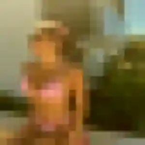Photo de Virginie à Trédrez-Locquémeau (44 ans) - rencontre cougar gratuit