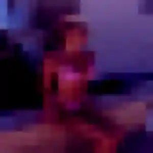 Rejoins Virginie, 46 ans à Villate en privé
