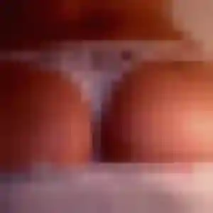 Photo de Sandrine à Yzernay (44 ans) - rencontre cougar gratuit